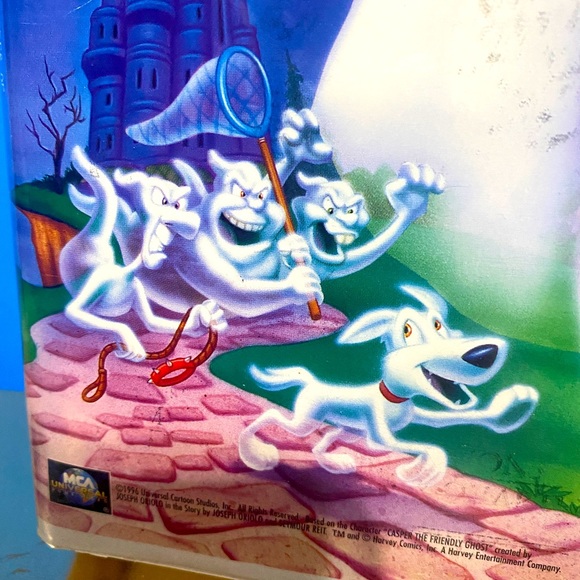 CASPER THE FRIENDLY GHOST VHS MOVIE VTG 2000 THE SPOOKTACULAR NEW ADVENTURES MCA - Picture 5 of 11